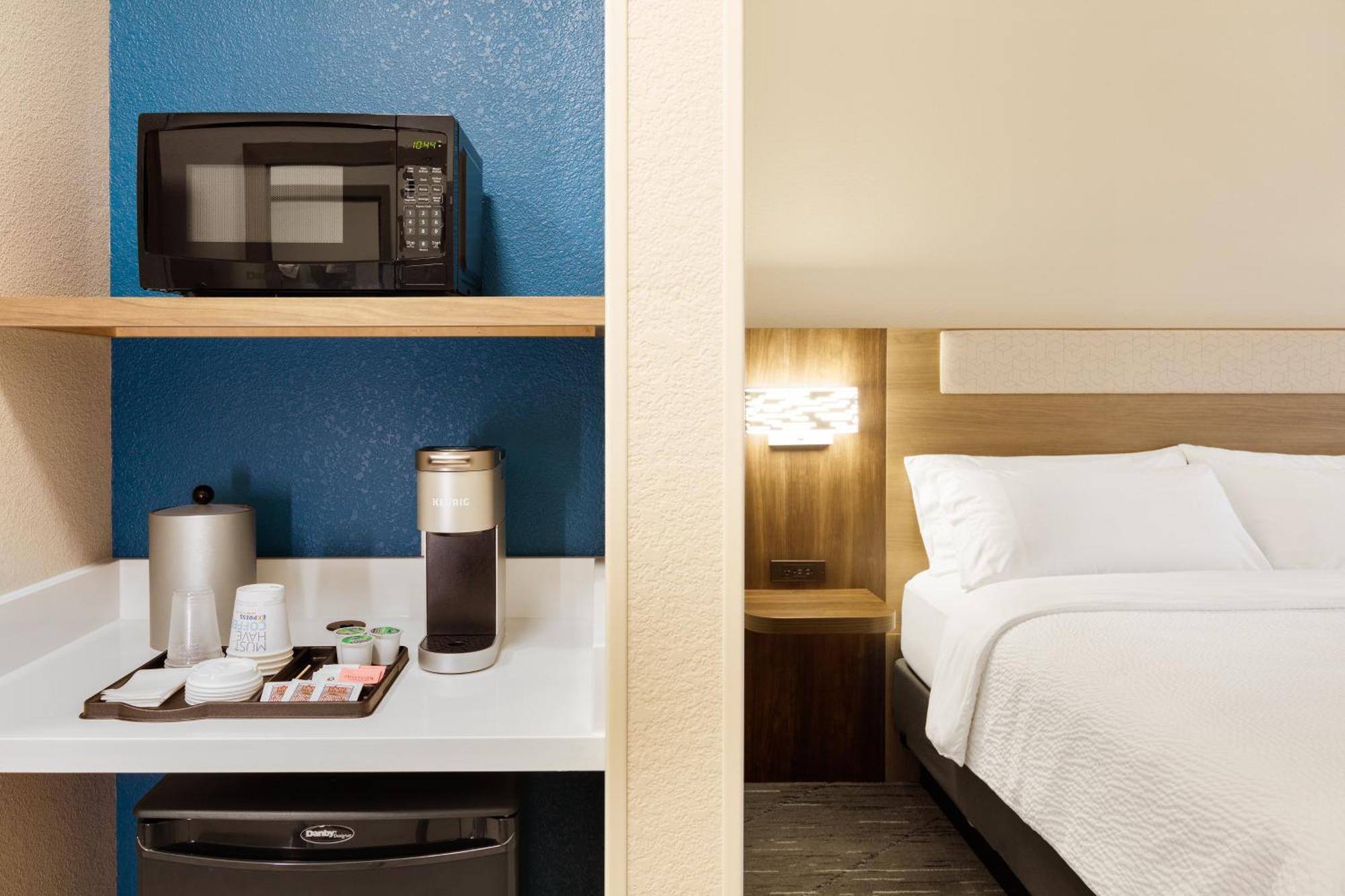 Holiday Inn Express & Suites - Green Bay East By Ihg Ngoại thất bức ảnh