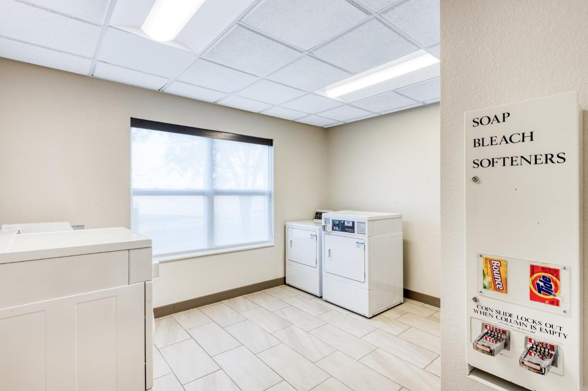 Holiday Inn Express & Suites - Green Bay East By Ihg Ngoại thất bức ảnh