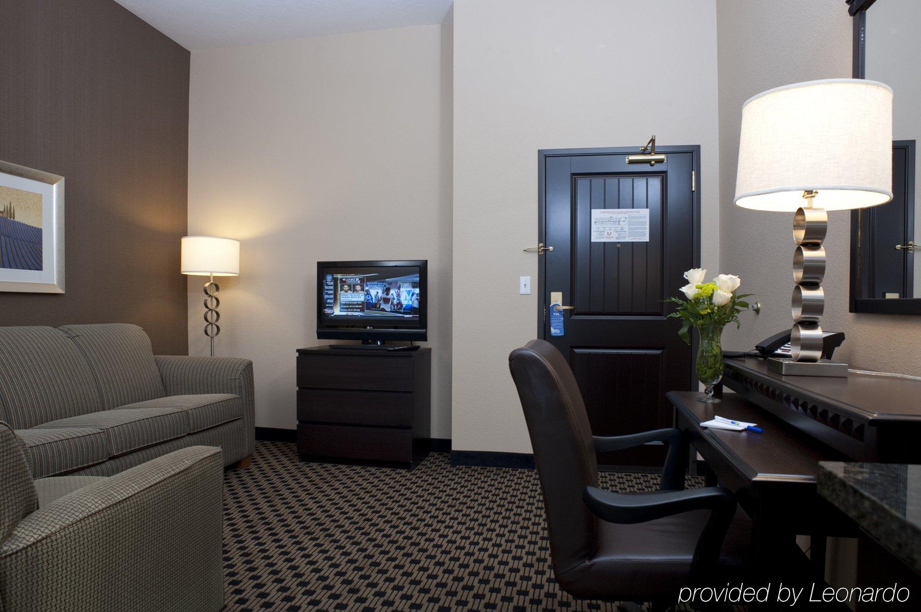 Holiday Inn Express & Suites - Green Bay East By Ihg Phòng bức ảnh
